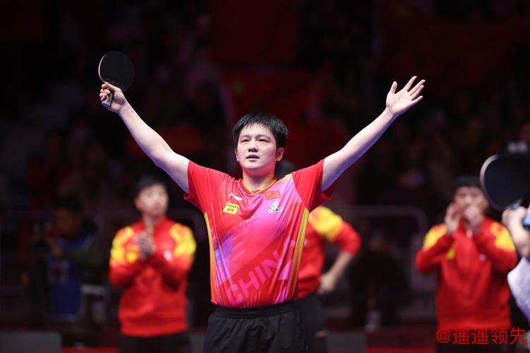世乒赛国乒男团3-2逆转韩国 樊振东2分王楚钦救赎